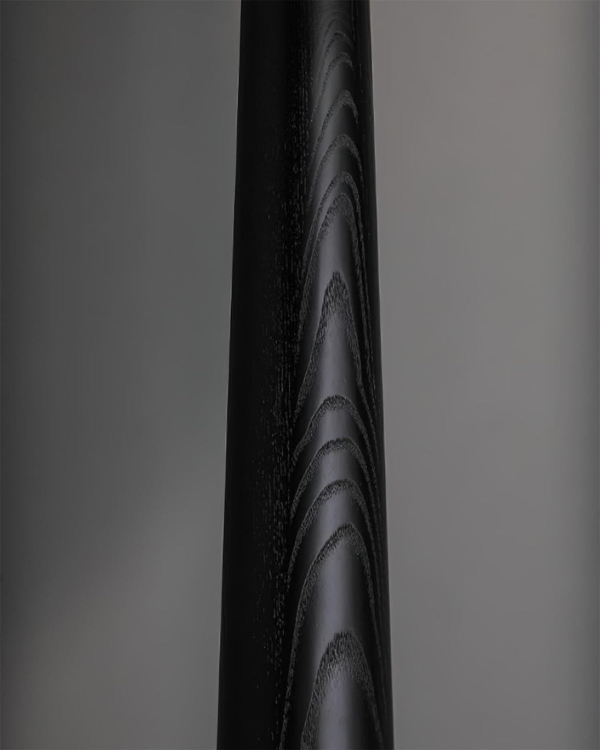 Cone-Gable lampa stojąca