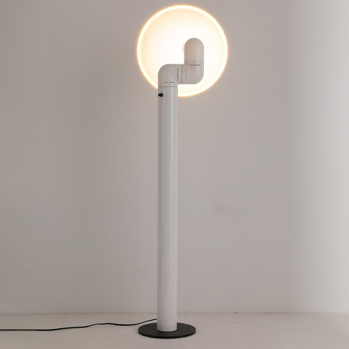 Nyor aluminiowa lampa stojąca