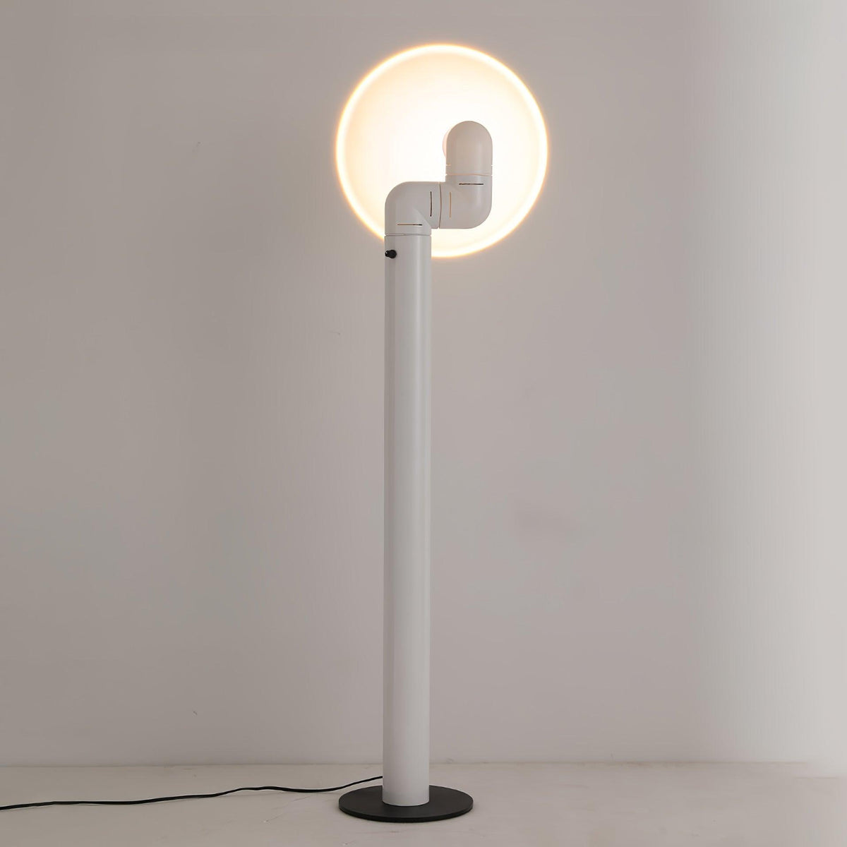 Nyor aluminiowa lampa stojąca