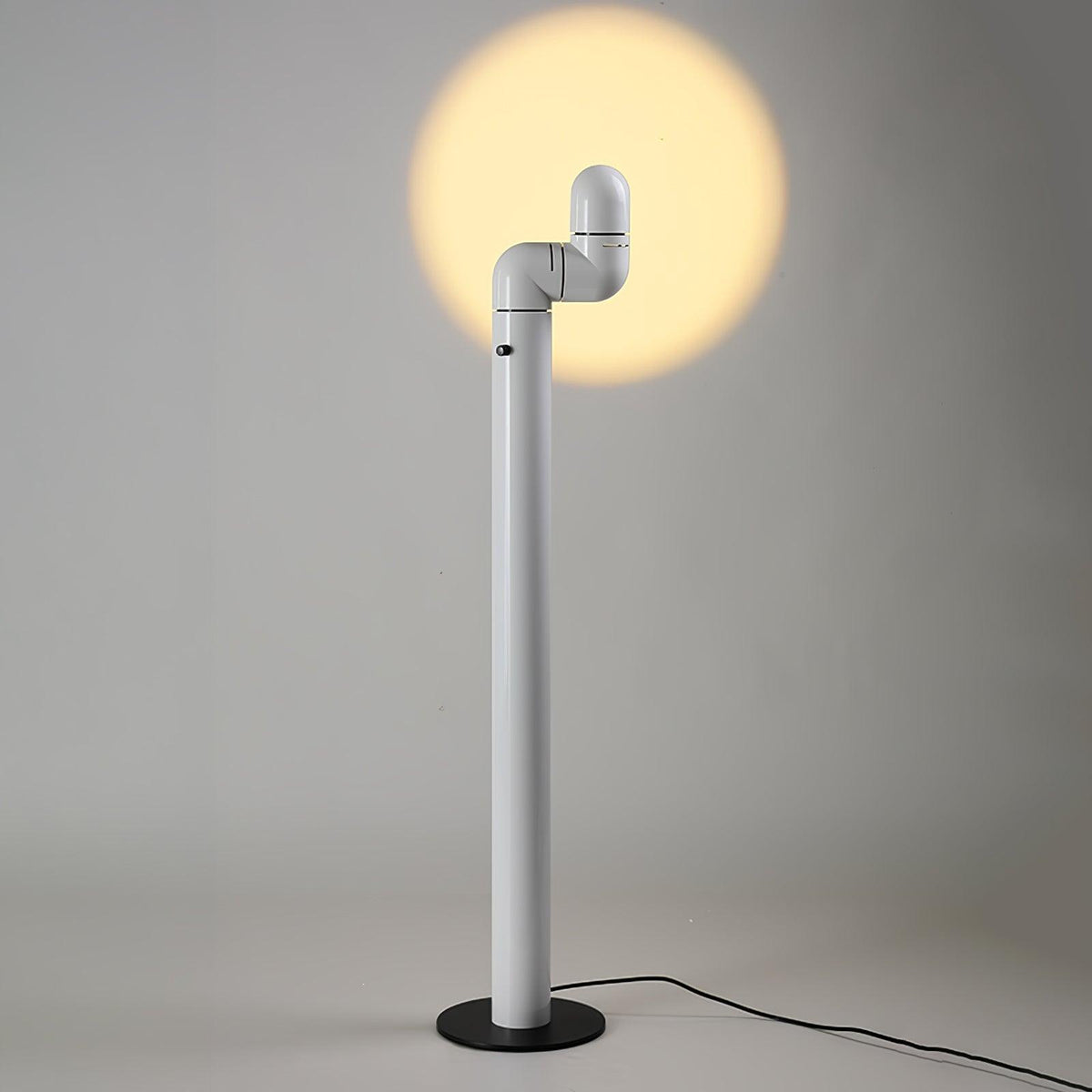 Nyor aluminiowa lampa stojąca
