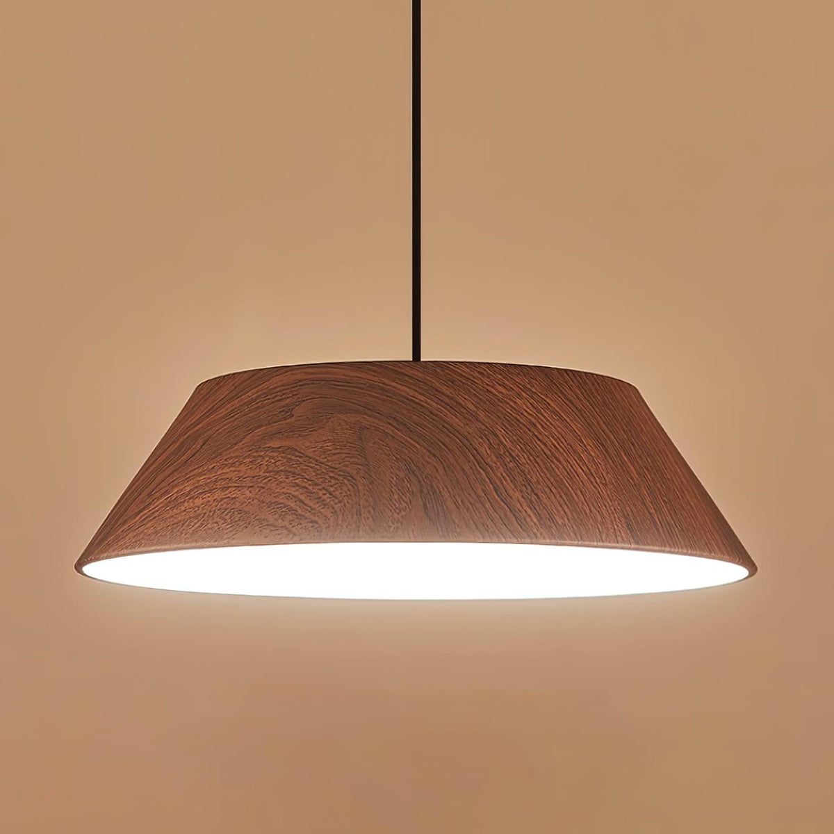 Novain lampa wisząca z fakturą drewna
