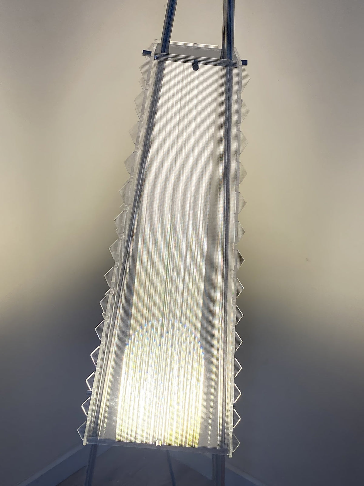 Tetra przemysłowa lampa stojąca z akrylu