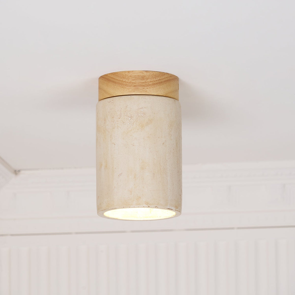 Valelelle cylindryczna lampa sufitowa z rozetą i kloszem z travertynu