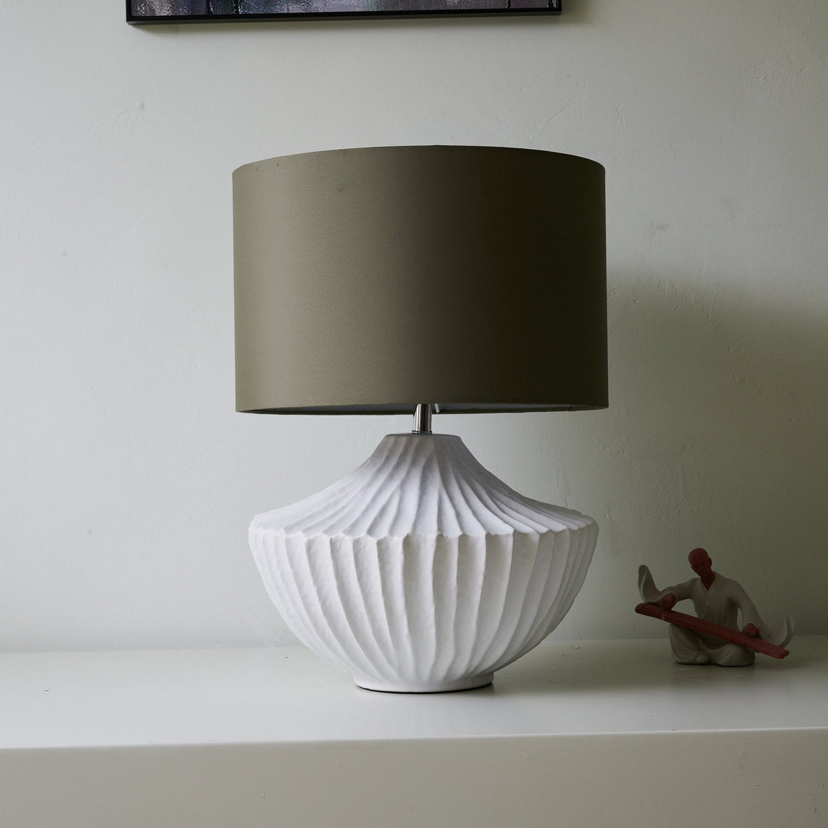 Selinelia minimalistyczna lampa stołowa