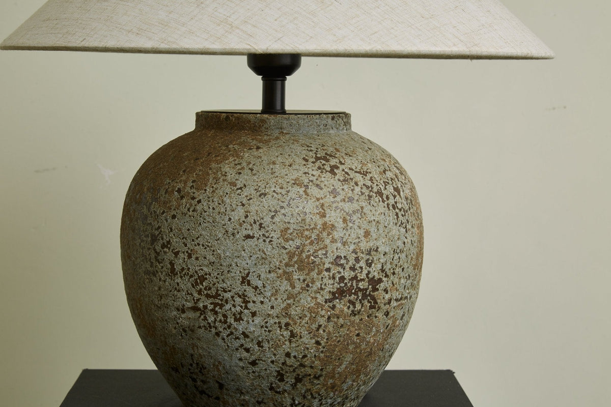 Wells rustykalna lampa stołowa z ceramiki