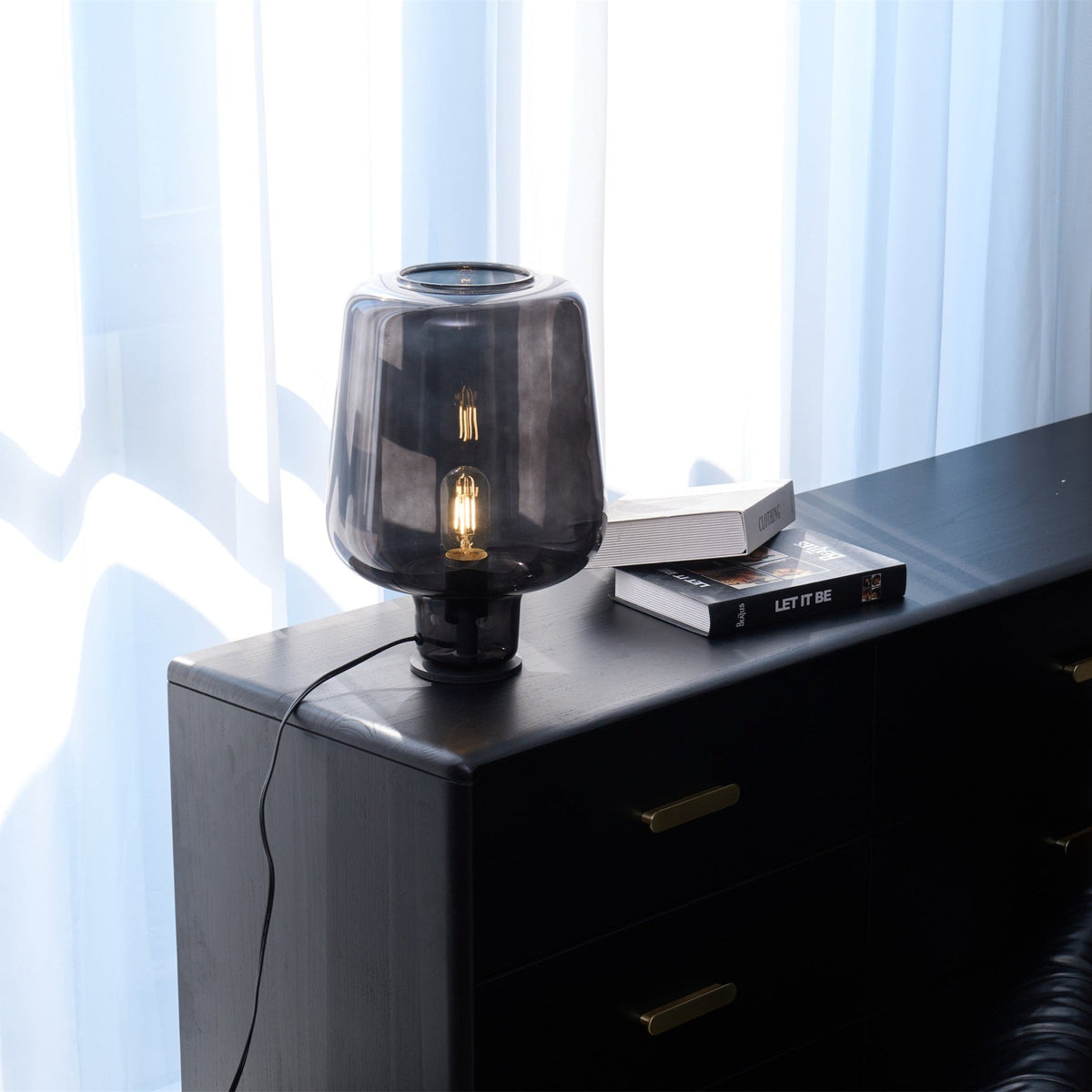 Eanlari nowoczesna lampa stołowa ze szkła