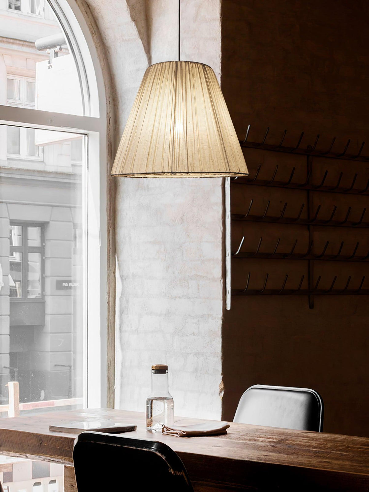 Docan wisząca lampa retro z płótna