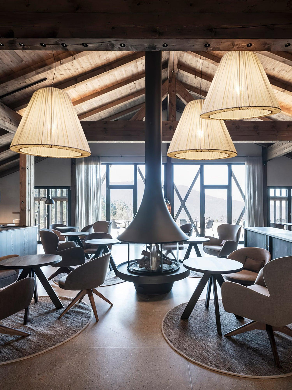 Docan wisząca lampa retro z płótna