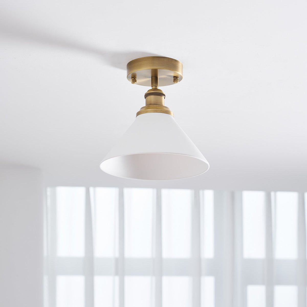 Aureleon minimalistyczna lampa sufitowa z miedzi