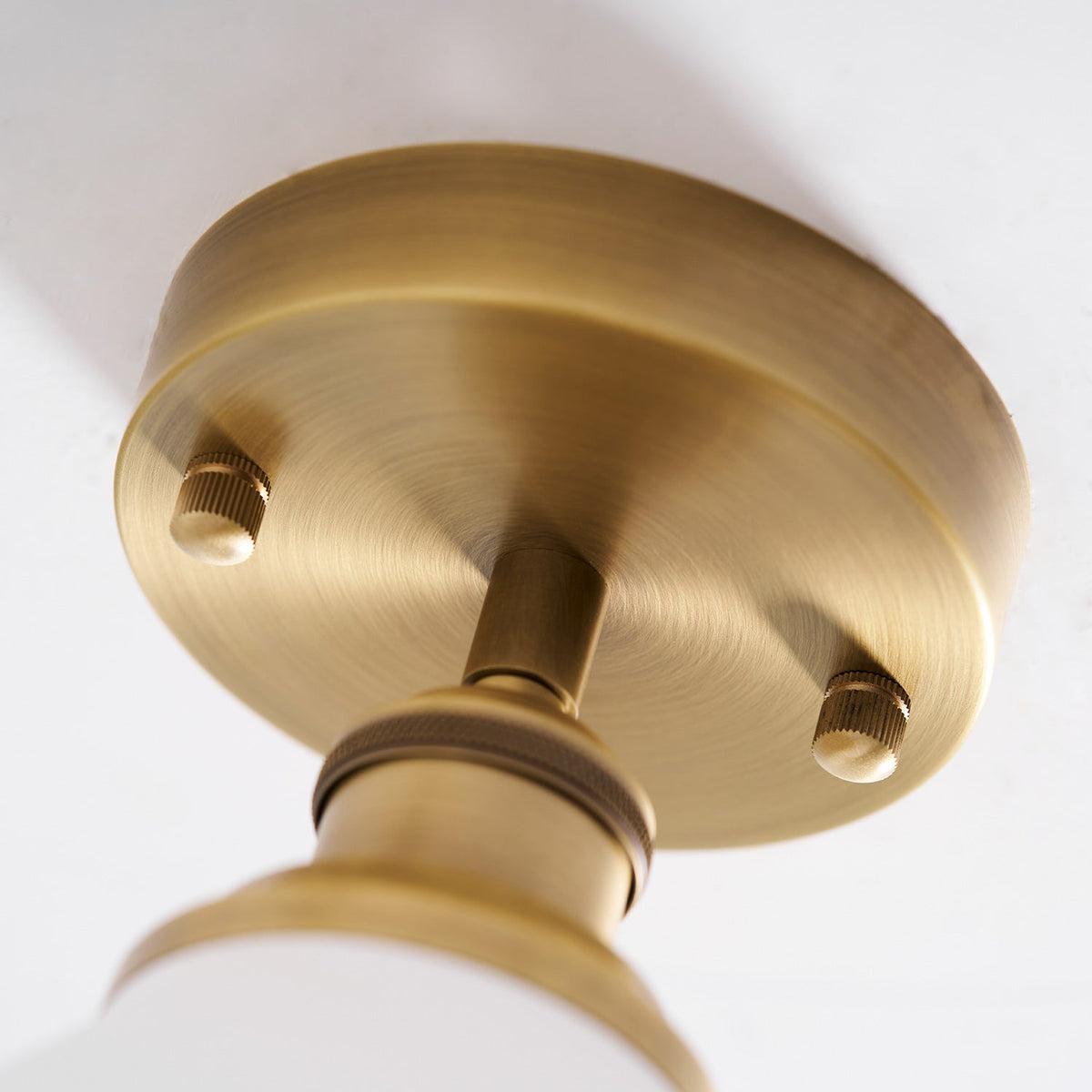 Aureleon minimalistyczna lampa sufitowa z miedzi