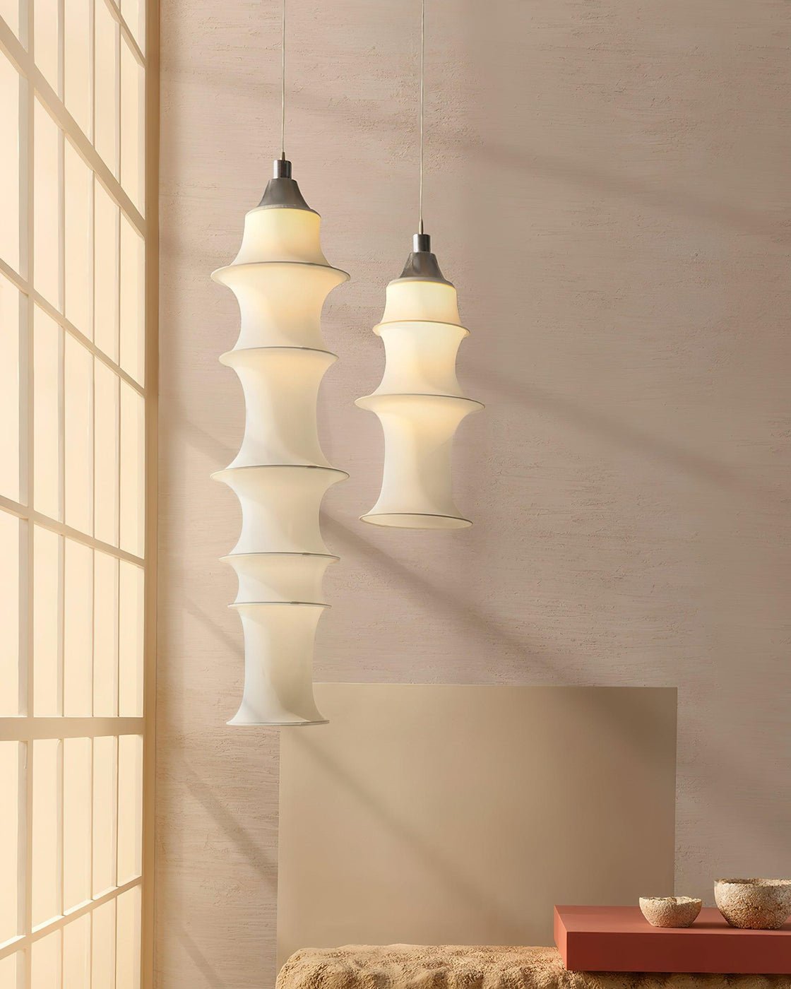 Columnis lampa wisząca z kolumną
