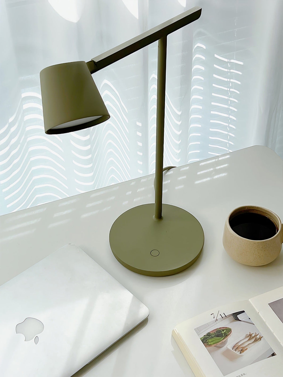 Caelthorne Core lampa stołowa