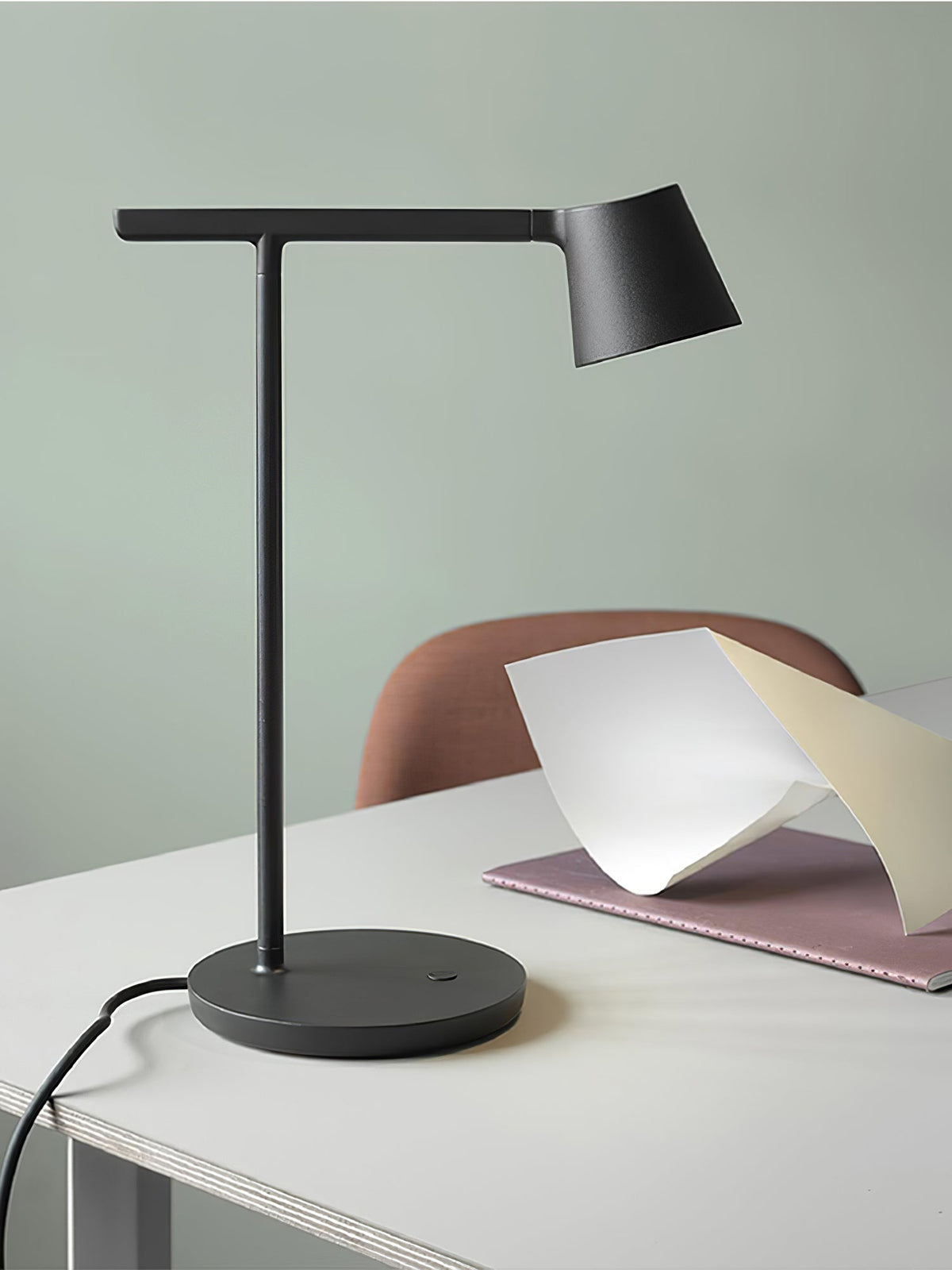 Caelthorne Core lampa stołowa