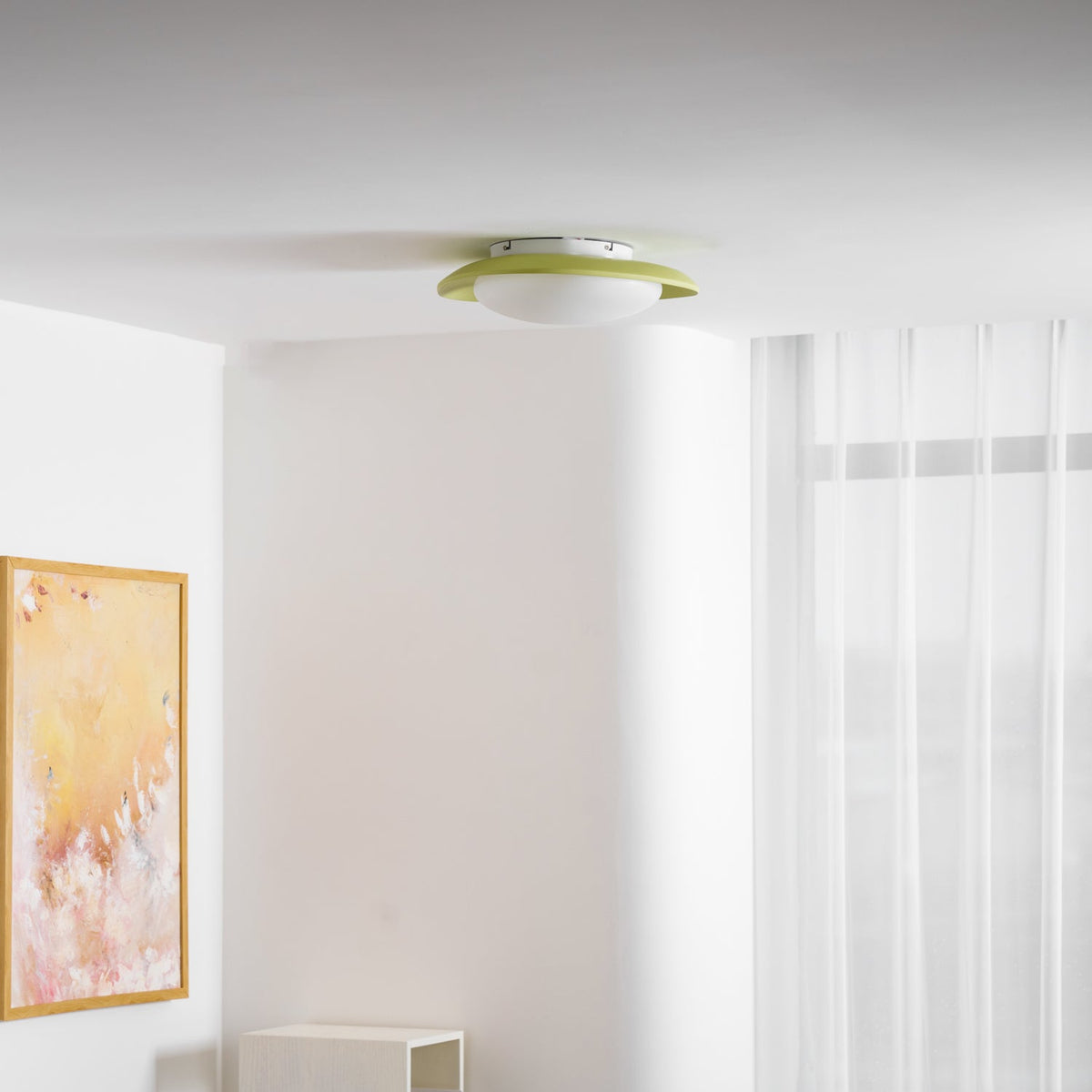 Lampa wisząca Poe z żywicy, kształt owalny, styl nowoczesny i współczesny