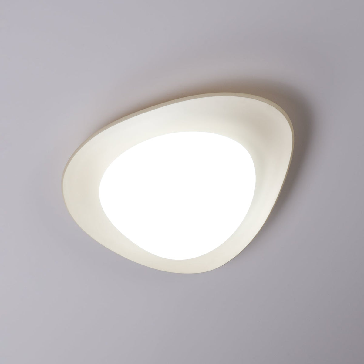 Blex lampa sufitowa w kolorze zielonym z beżowym kształtem kamieni