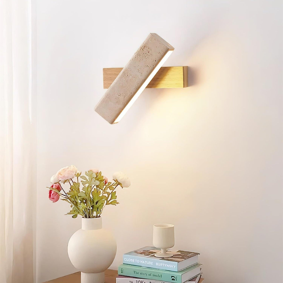 Novra Travertine Rotating Kinkiet