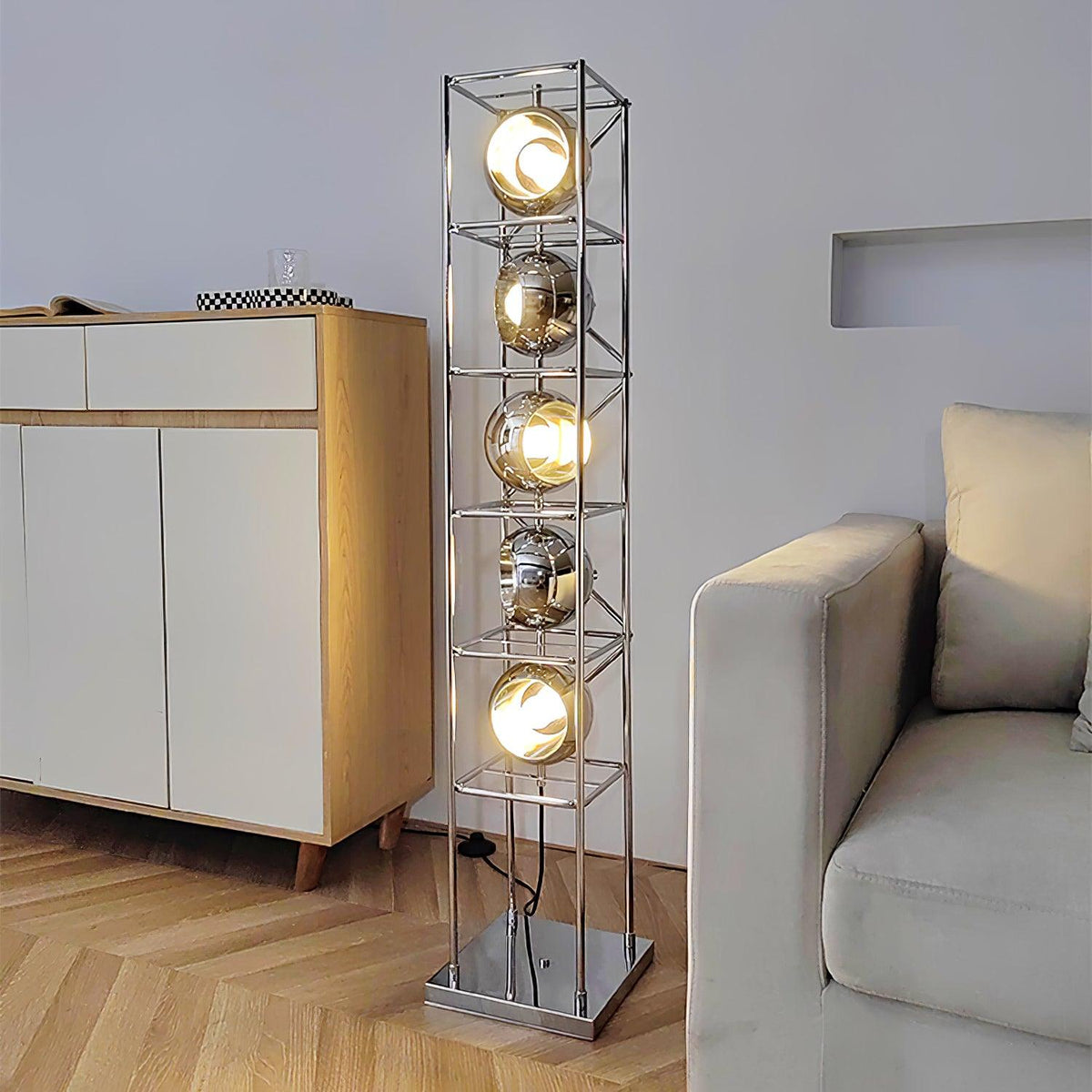 Halvor zewnętrzna lampa stojąca przemysłowa