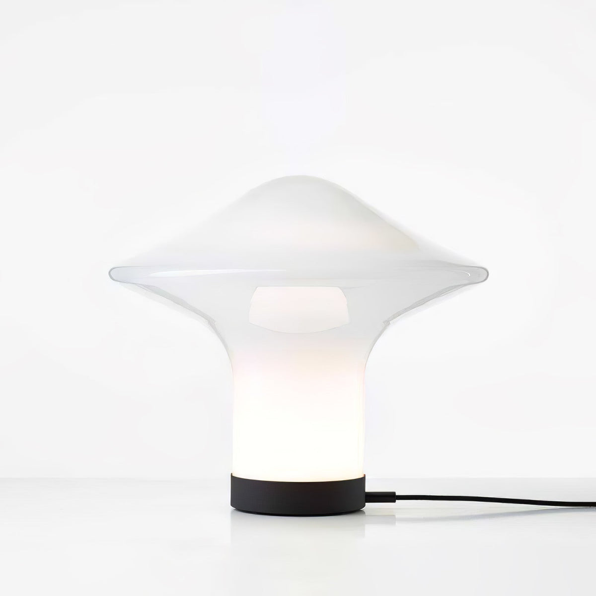 Taura nowoczesna lampa stołowa ze szkła