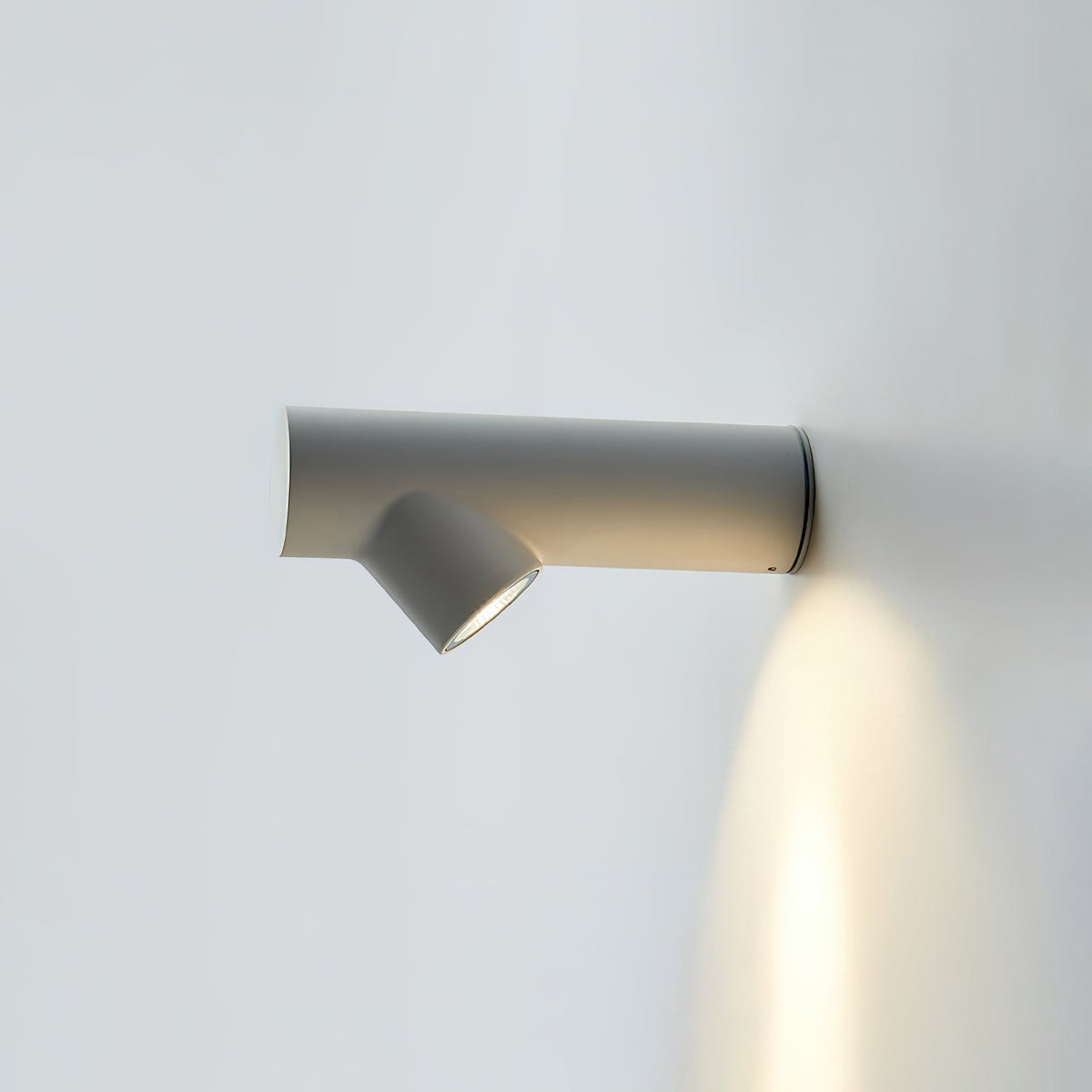 Pipeline nowoczesny minimalistyczny kinkiet rura