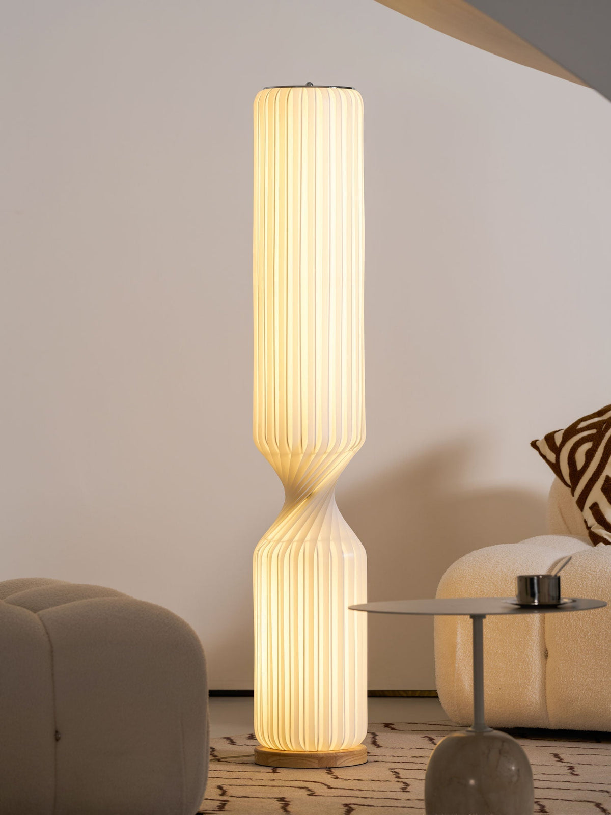 Oraeoril nowoczesna lampa stojąca z PVC
