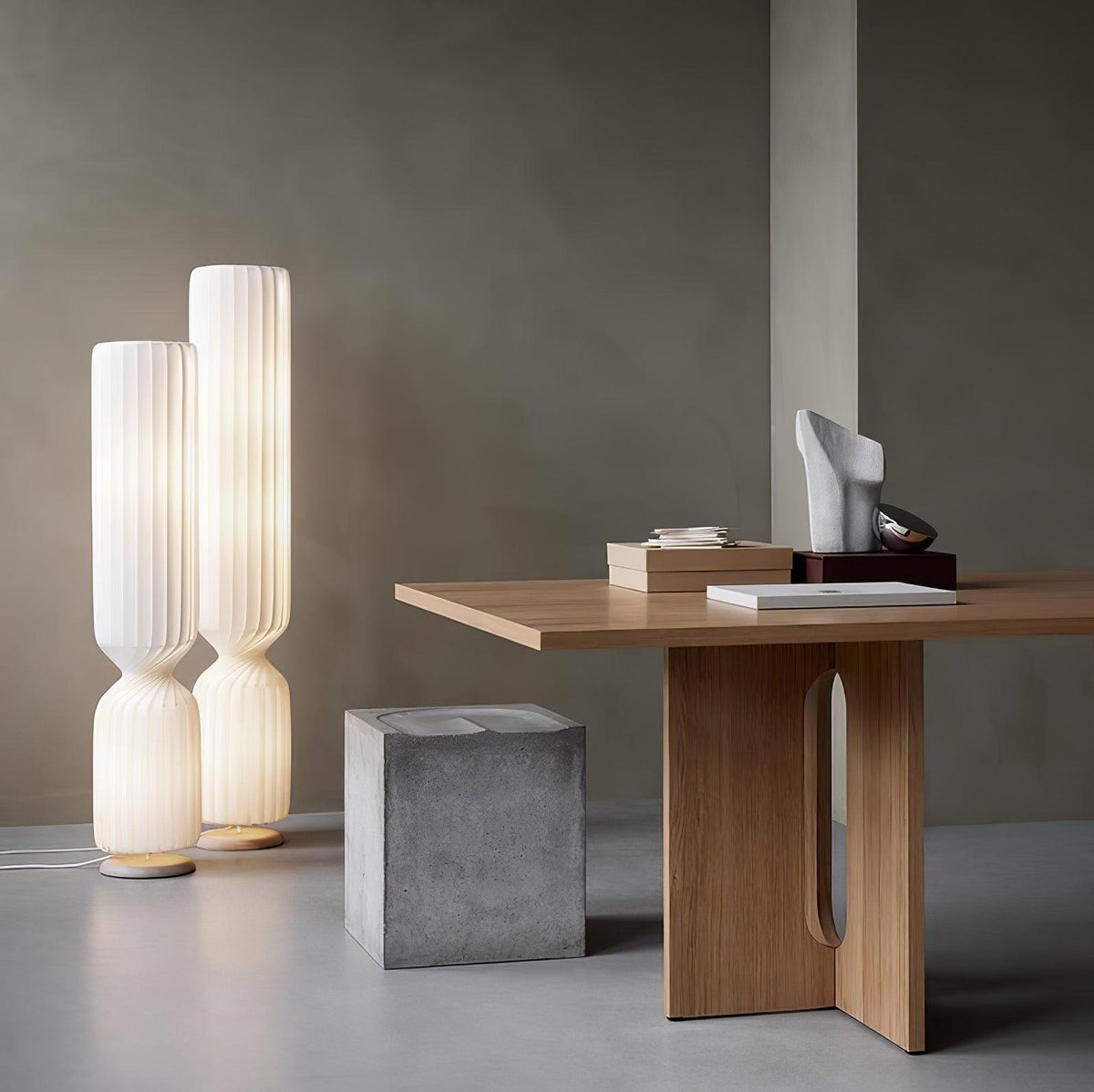 Oraeoril nowoczesna lampa stojąca z PVC