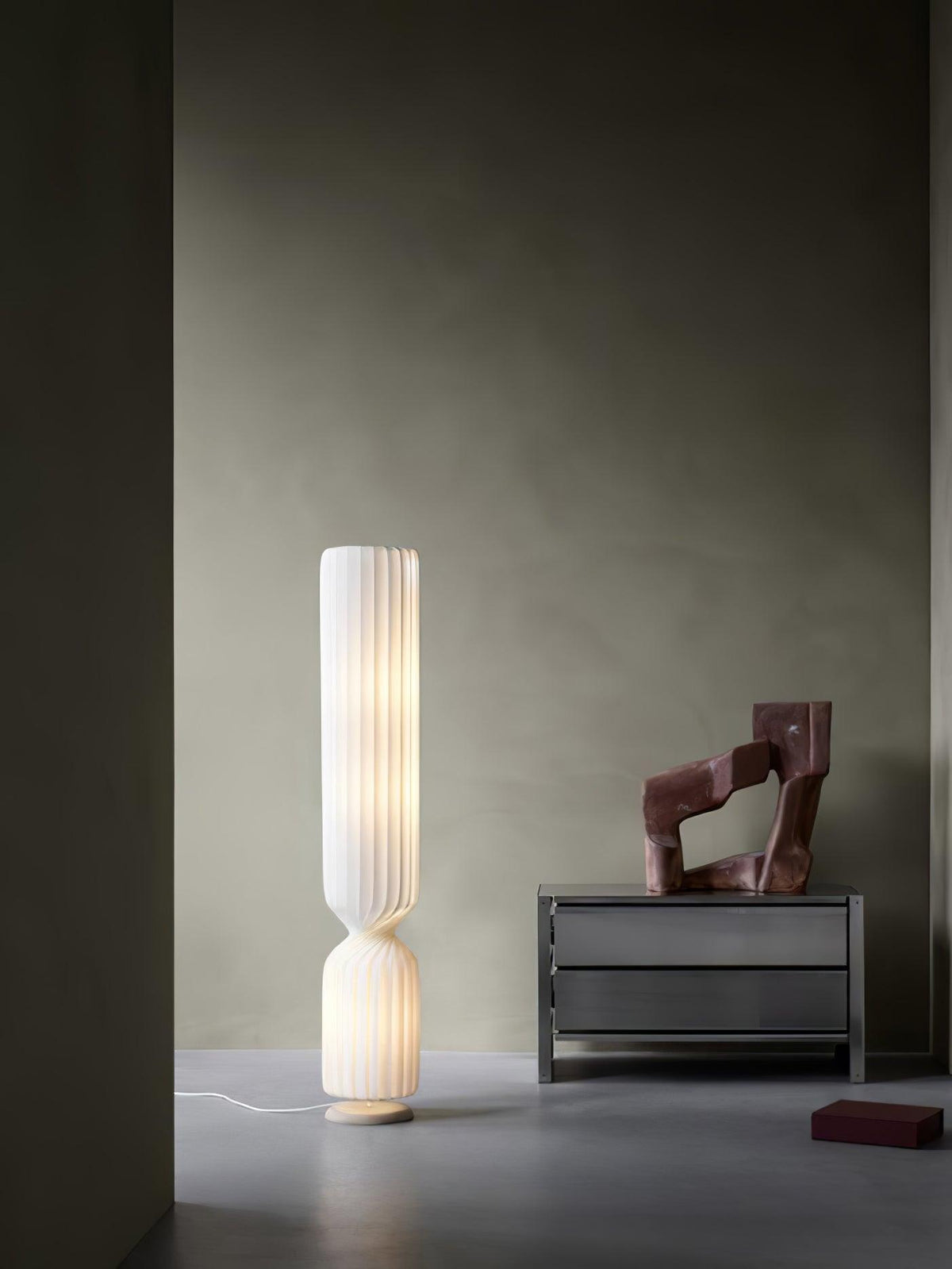 Oraeoril nowoczesna lampa stojąca z PVC