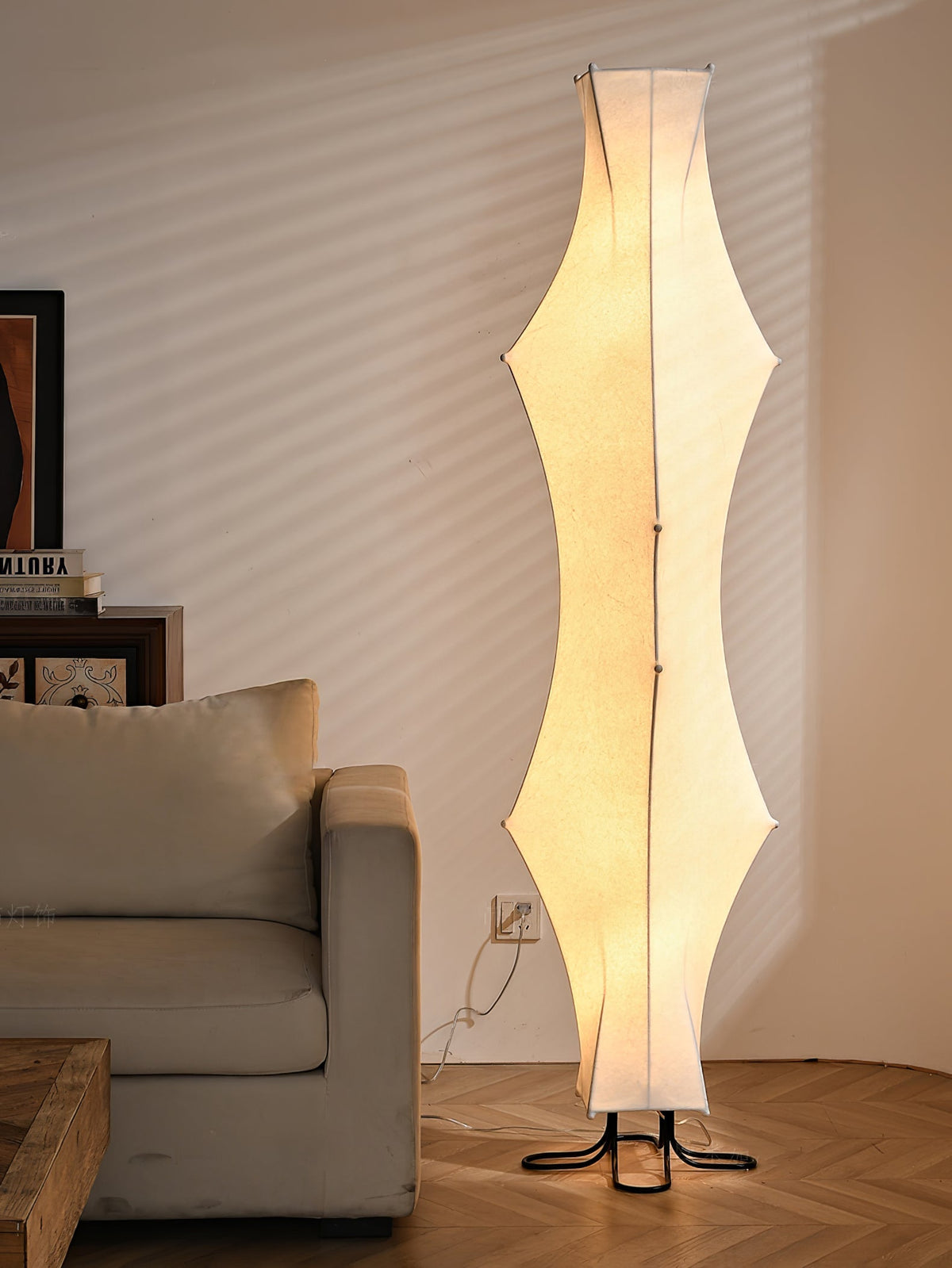Vela Twist lampa stojąca ze szkła