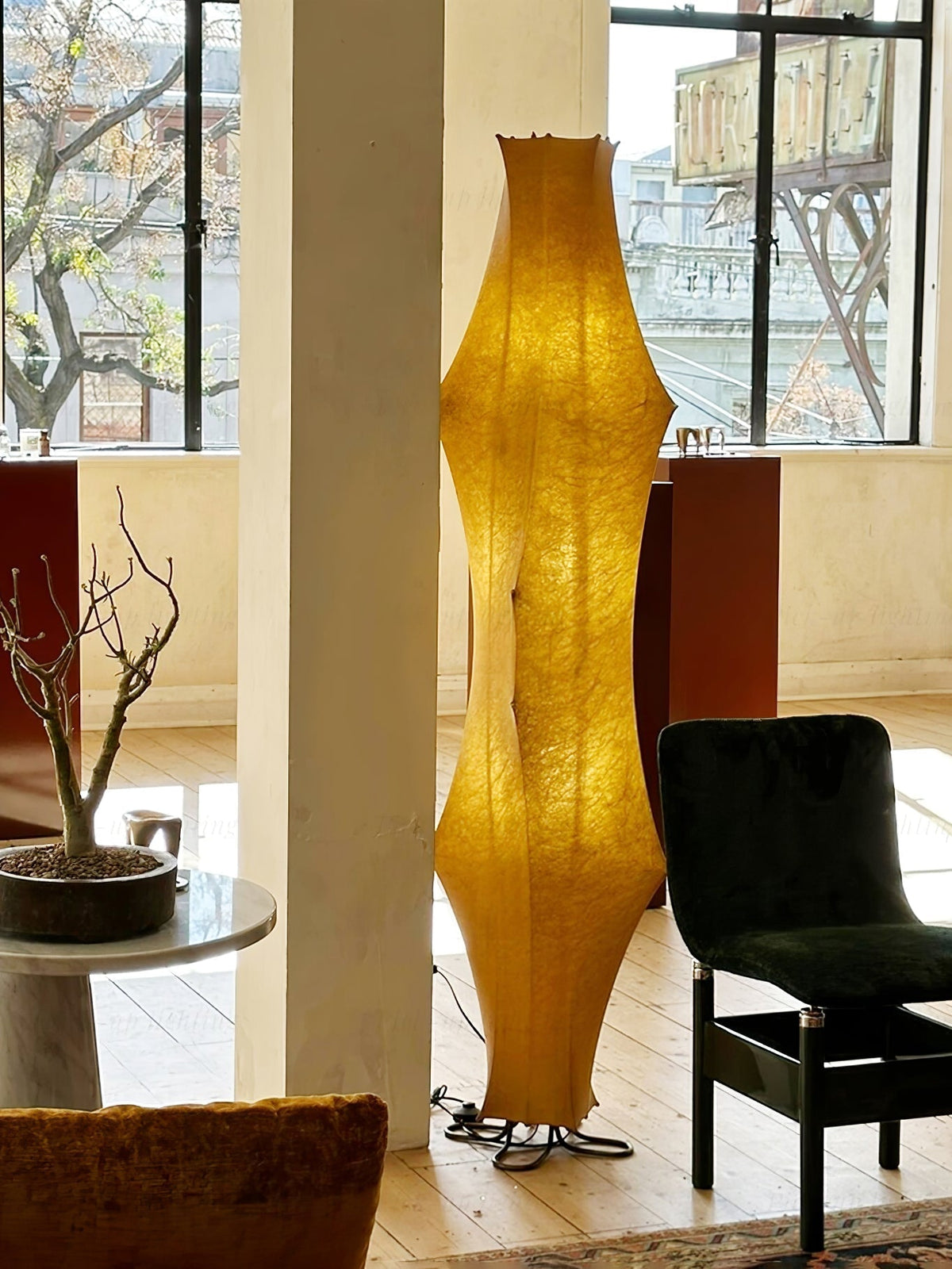 Vela Twist lampa stojąca ze szkła