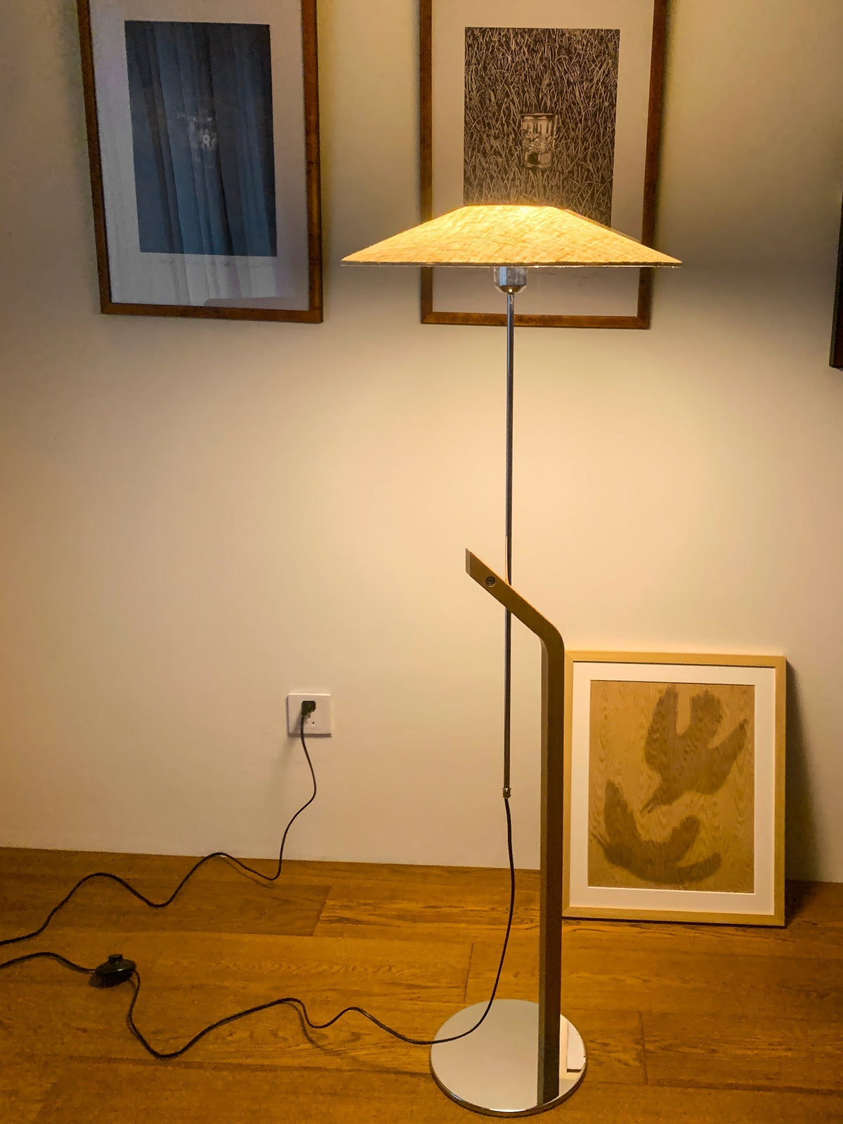 Lumorine nowoczesna lampa stojąca typu parasol