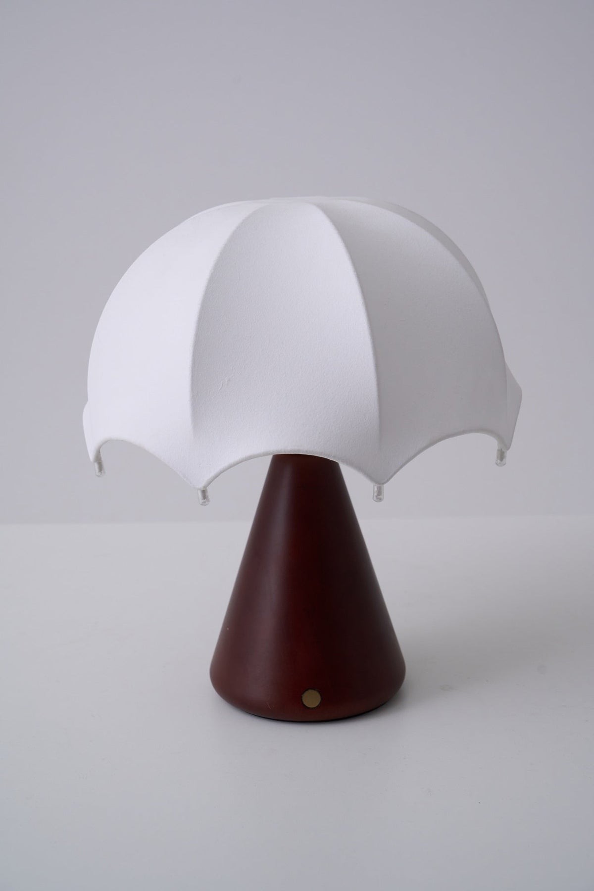 Lampa stołowa Parasol z drewna