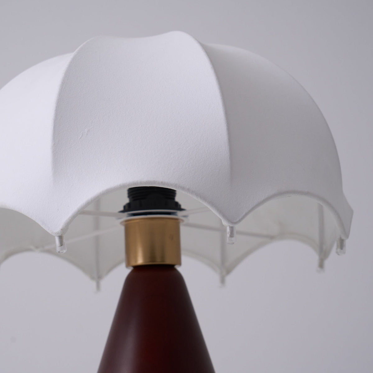 Lampa stołowa Parasol z drewna