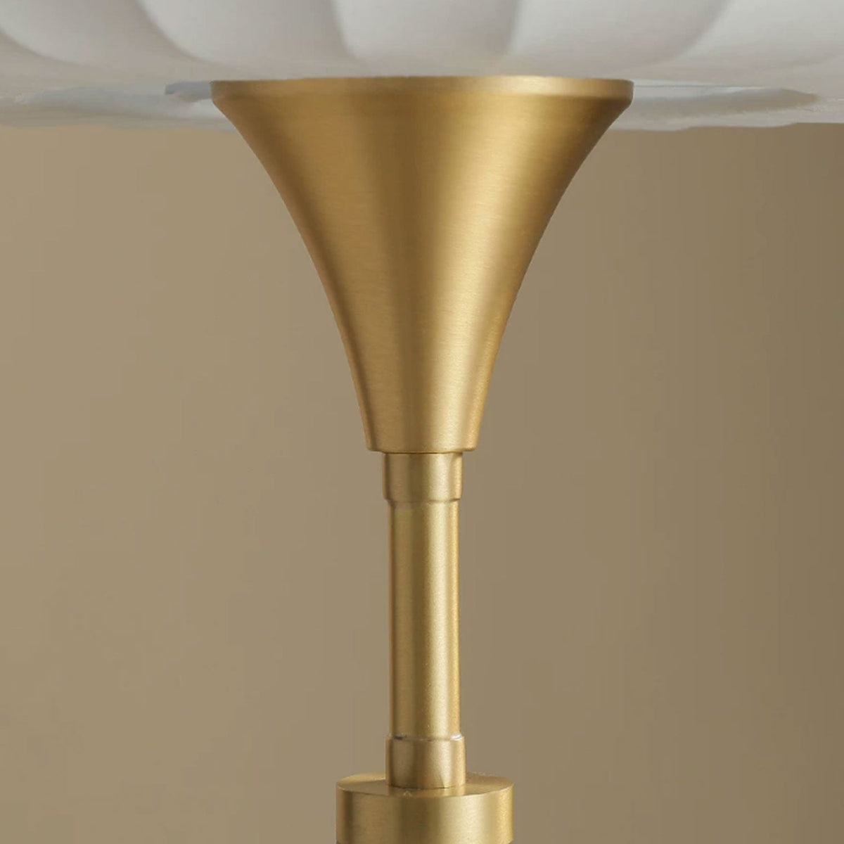 Viraeora lampa stołowa