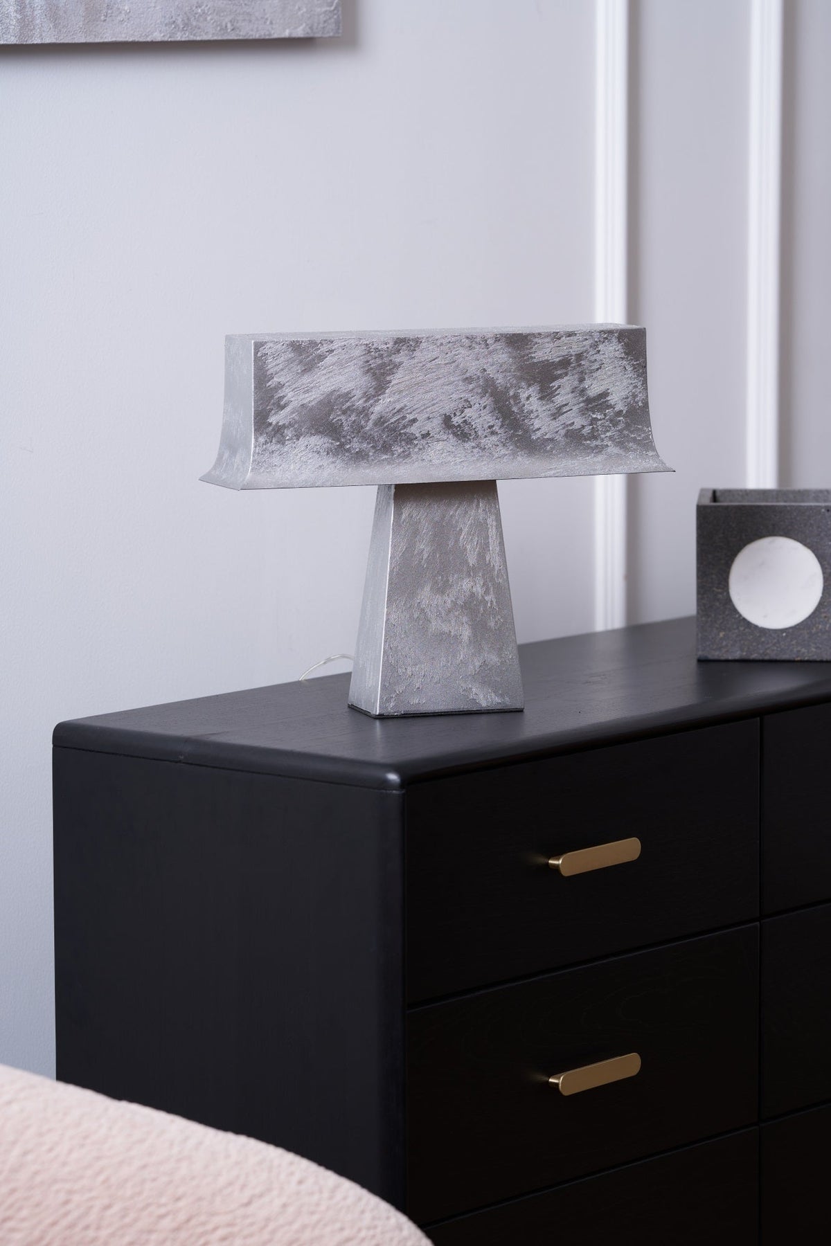 Lampa stołowa Slate minimalistyczna ze starożytnej stali nierdzewnej
