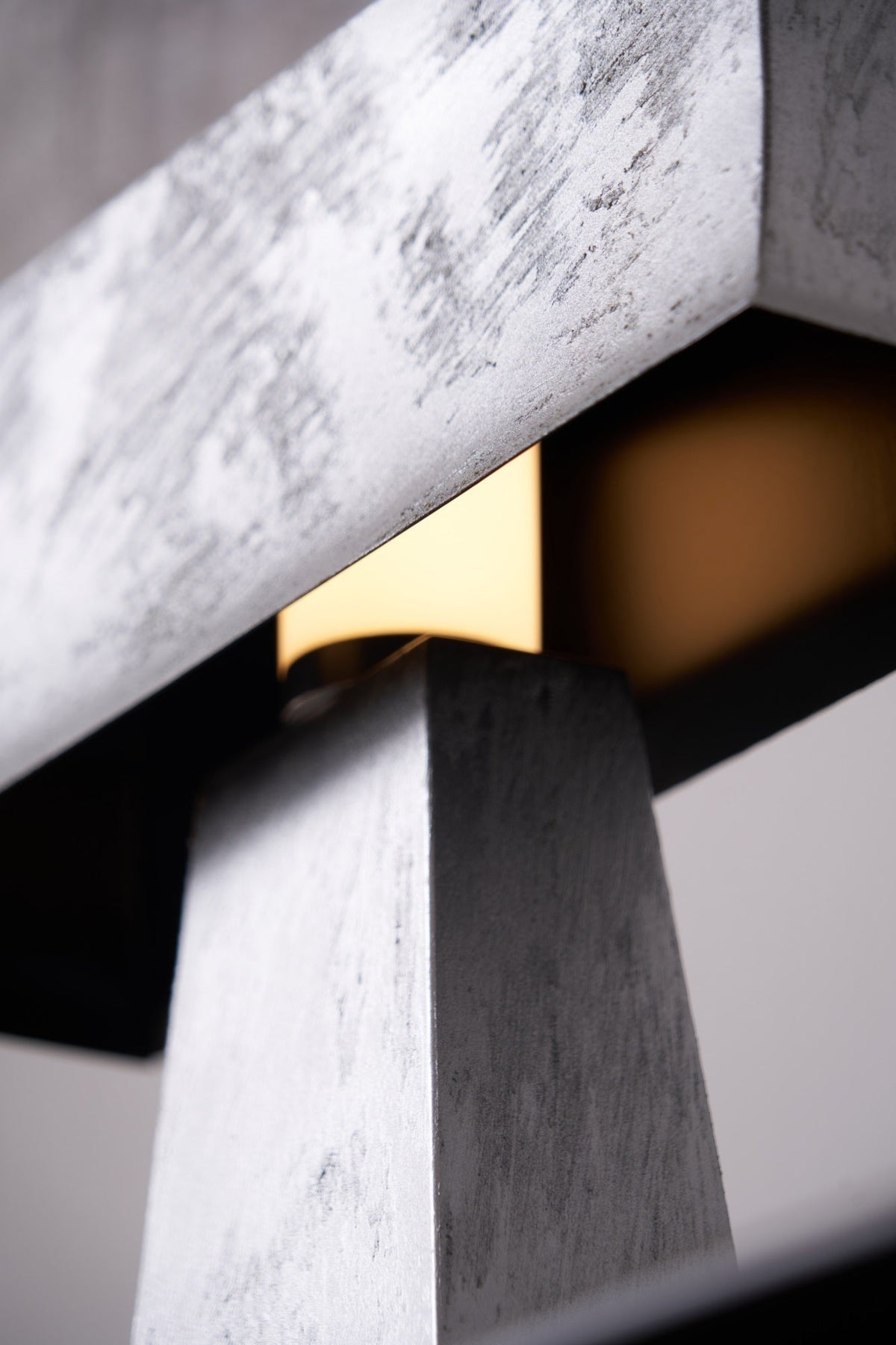 Lampa stołowa Slate minimalistyczna ze starożytnej stali nierdzewnej
