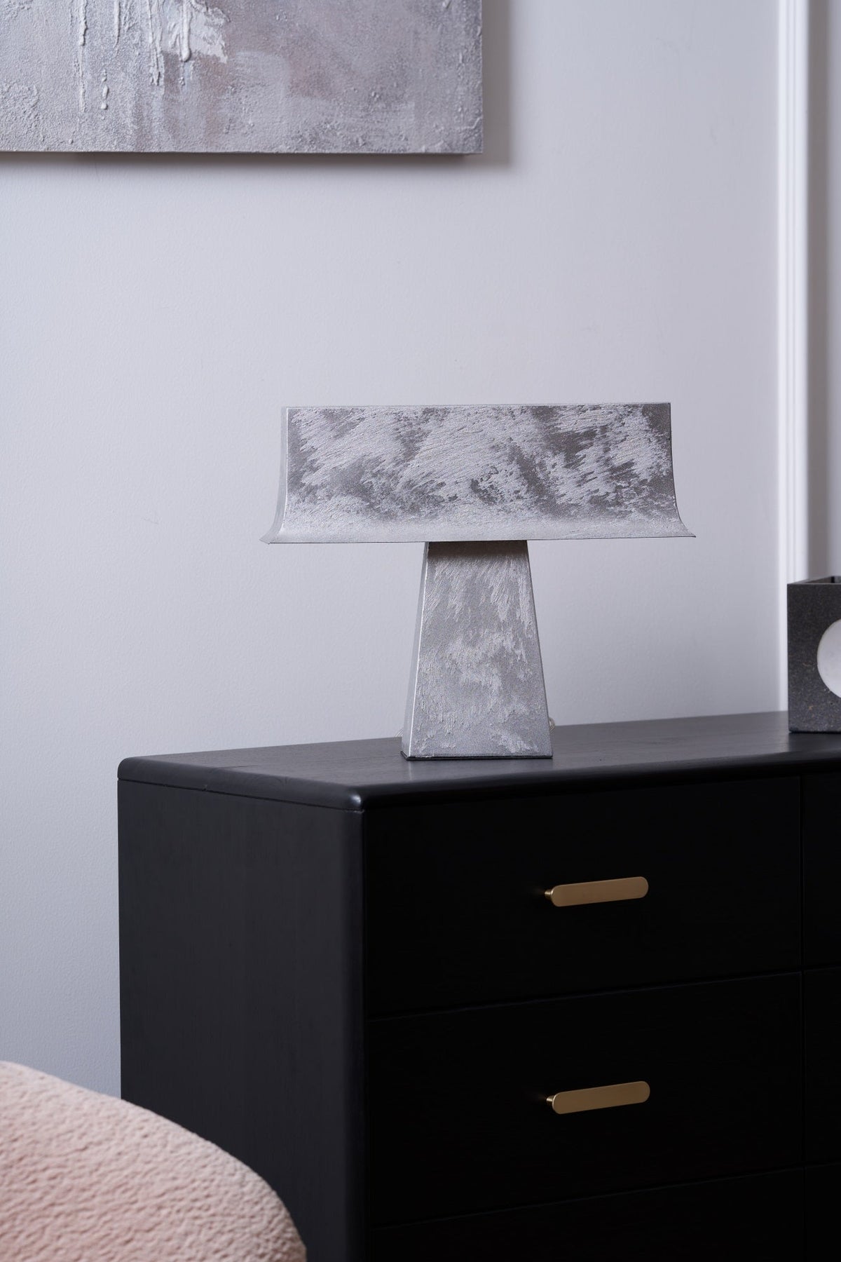 Lampa stołowa Slate minimalistyczna ze starożytnej stali nierdzewnej
