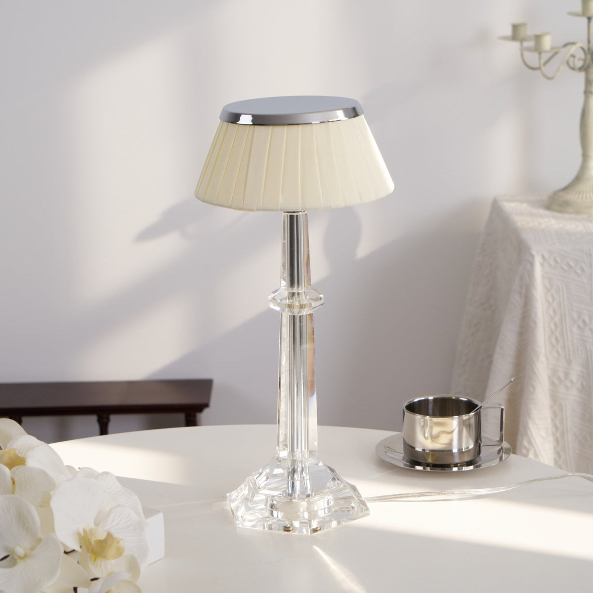Haloza elegancka lampa stołowa z płótna