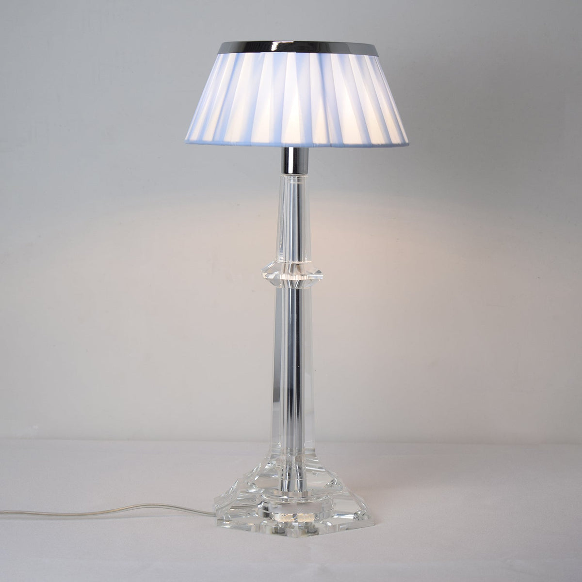 Haloza elegancka lampa stołowa z płótna