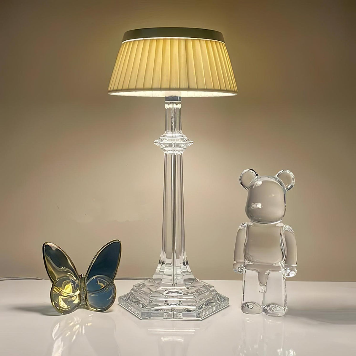 Haloza elegancka lampa stołowa z płótna