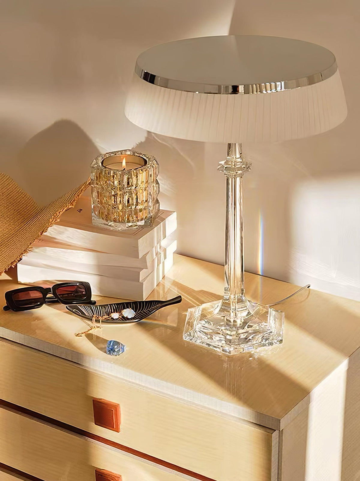 Haloza elegancka lampa stołowa z płótna