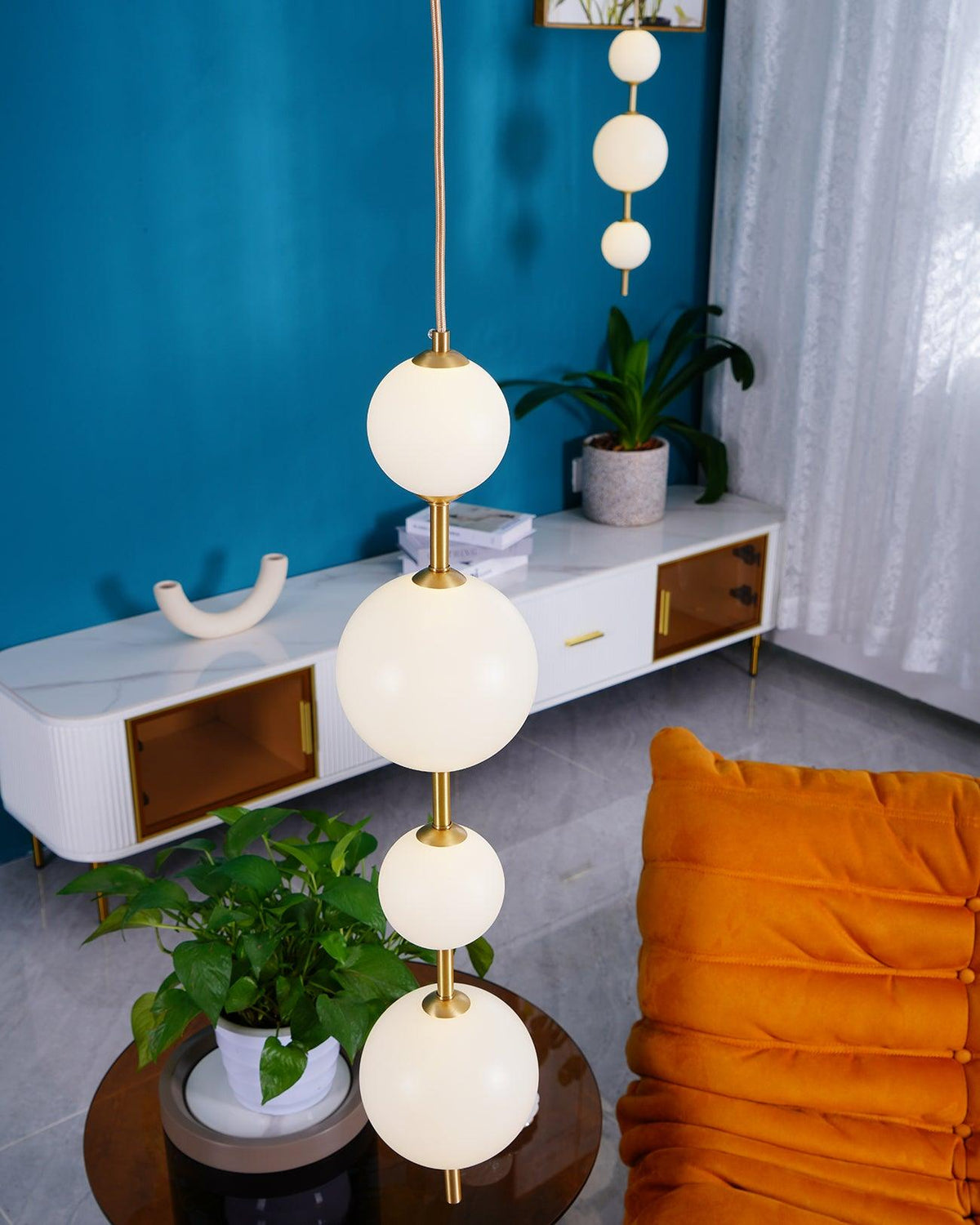 Velloran wisząca lampa z miedzi i plastiku