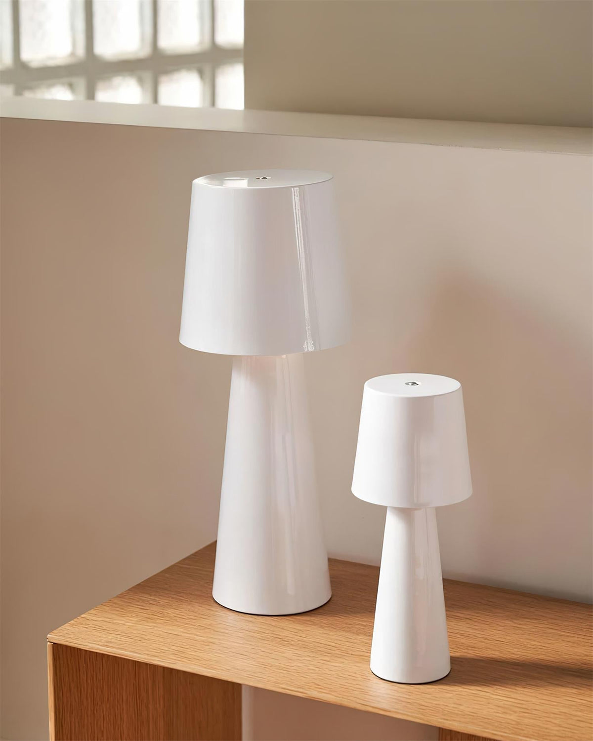 Cloey lampa stołowa