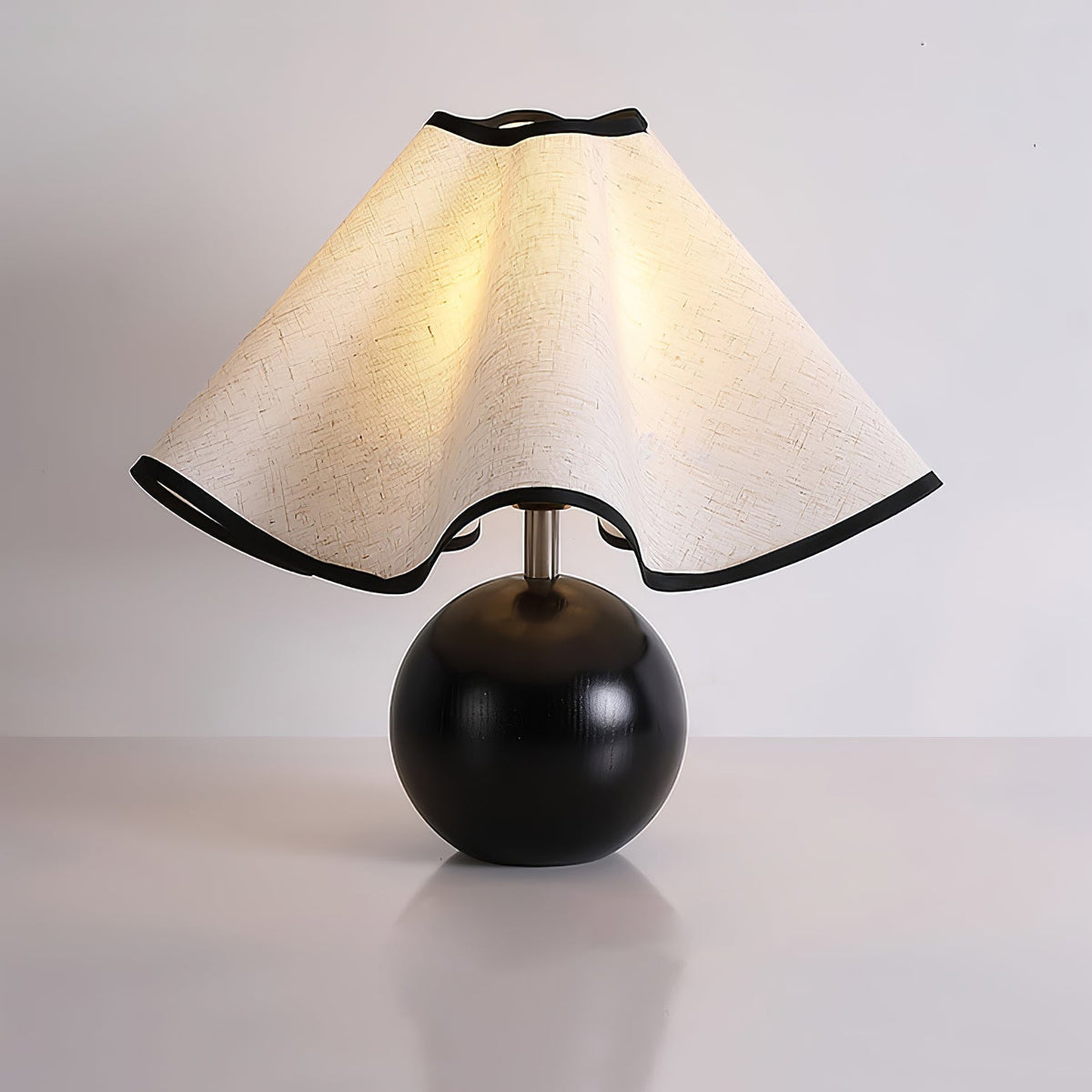 Kalion drewniana lampa stołowa z płótna