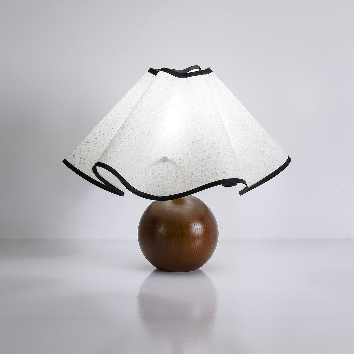 Kalion drewniana lampa stołowa z płótna