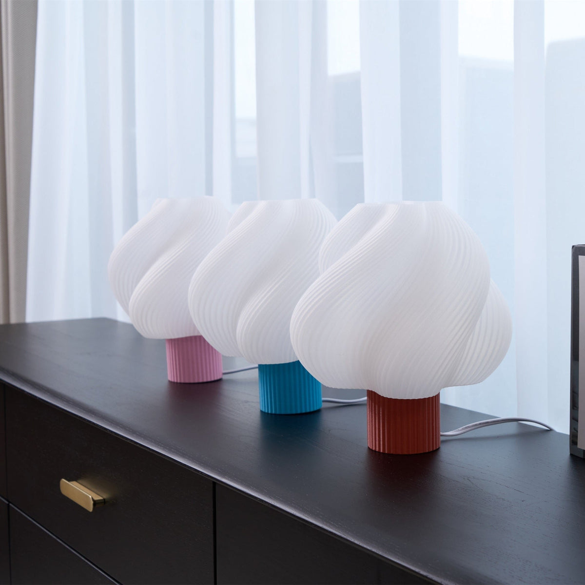 Buffy nowoczesna lampa stołowa z tworzywa sztucznego