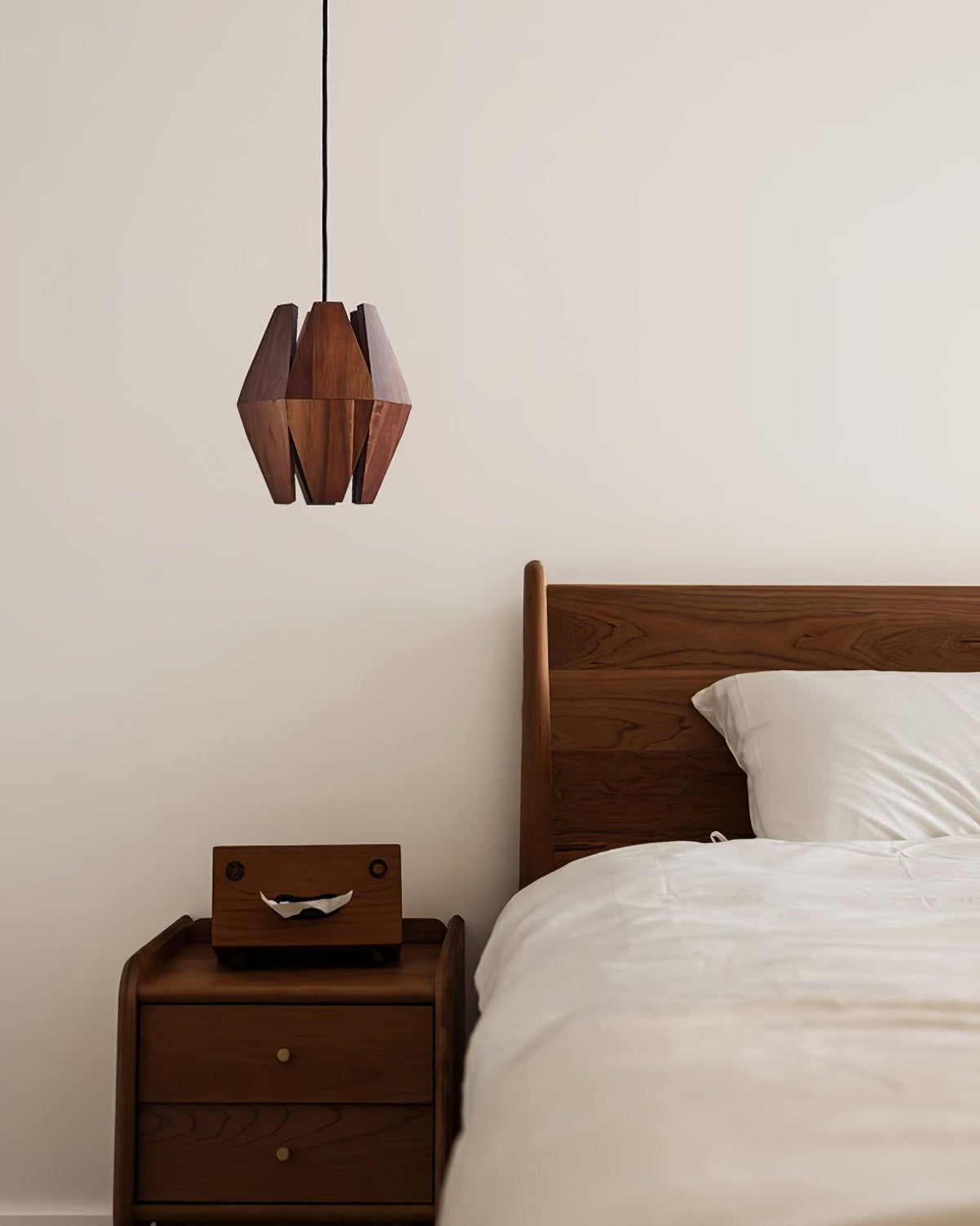 Miro lampa wisząca z geometrycznym kloszem drewnianym ciepłe światło nordycki minimalistyczny akcent