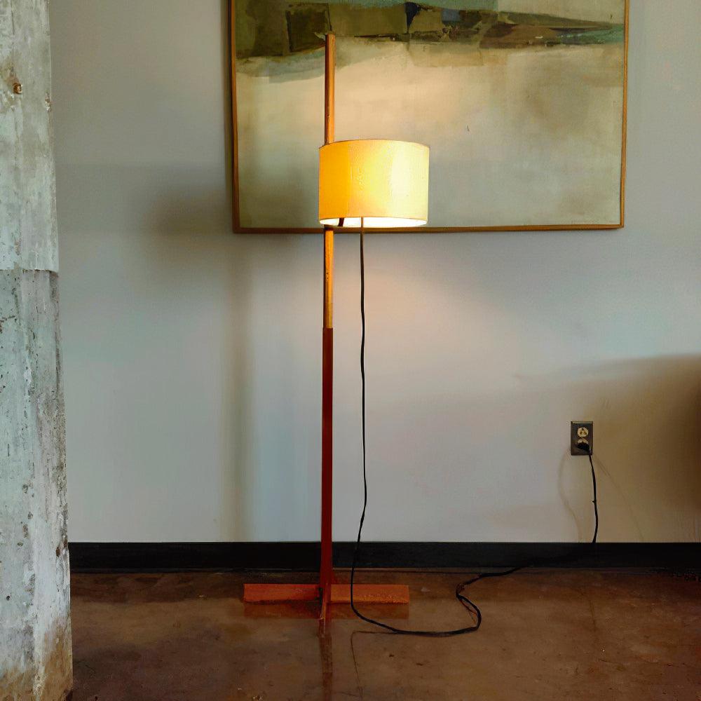 Selinira lampa stojąca