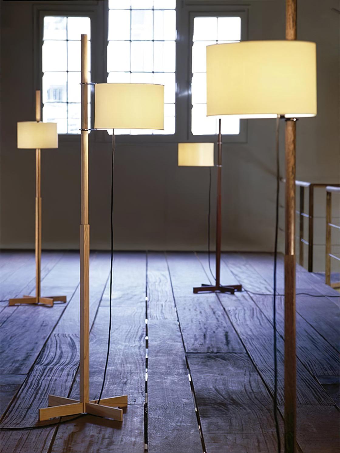 Selinira lampa stojąca