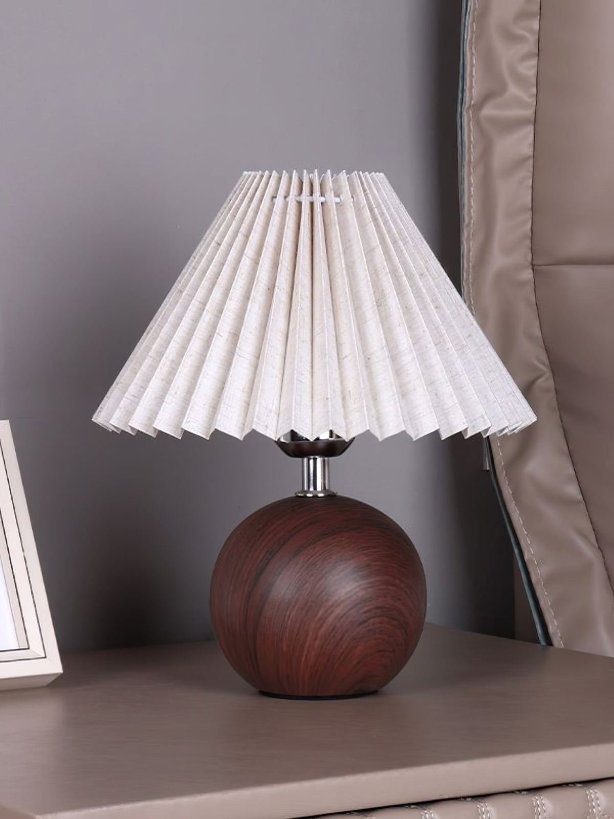 Zesilon drewniana lampa stołowa w kształcie kuli