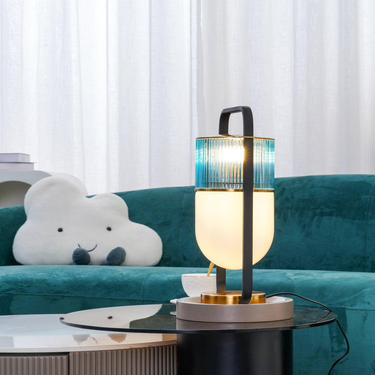 Kiorven artystyczna lampa stołowa ze szkła