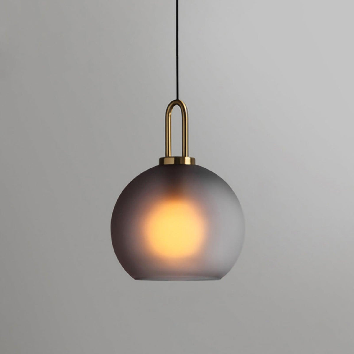 Sevelo lampa wisząca ze szkła matowego